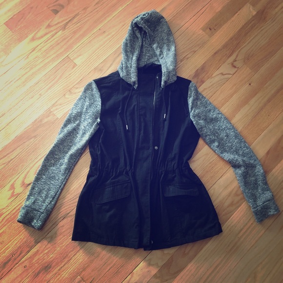 Love Tree Jackets & Blazers - Black jacket with grey sleeves size M (junior)